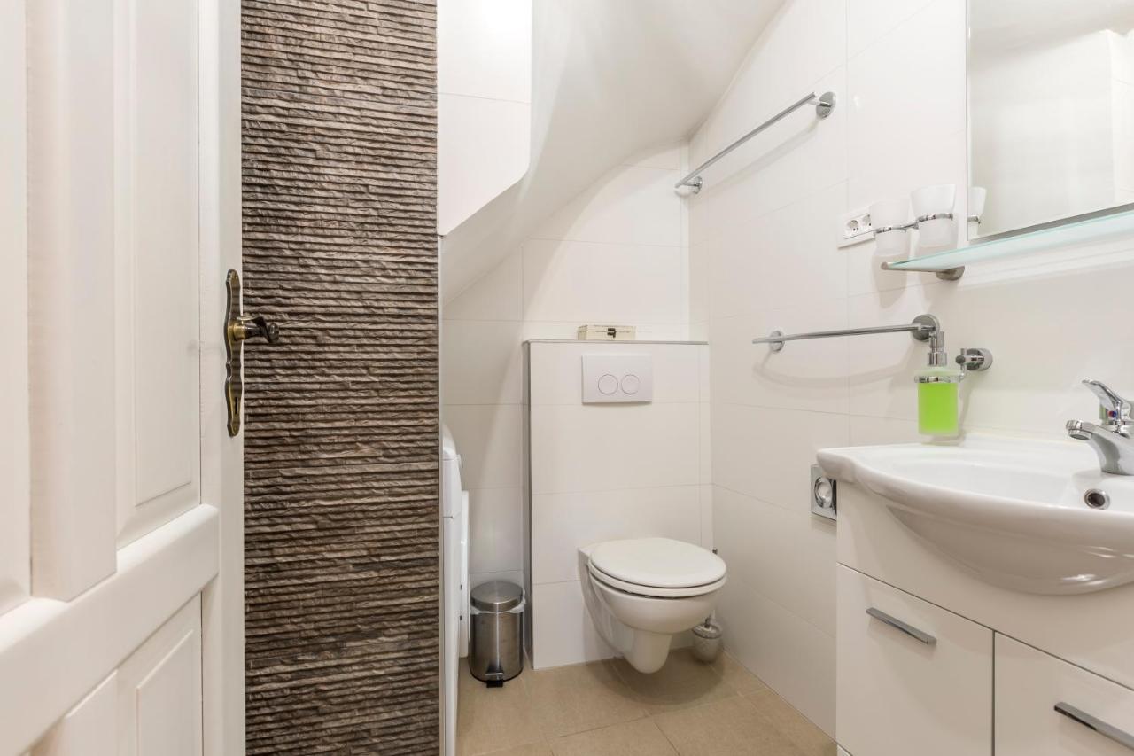 Tomadi Apartma *