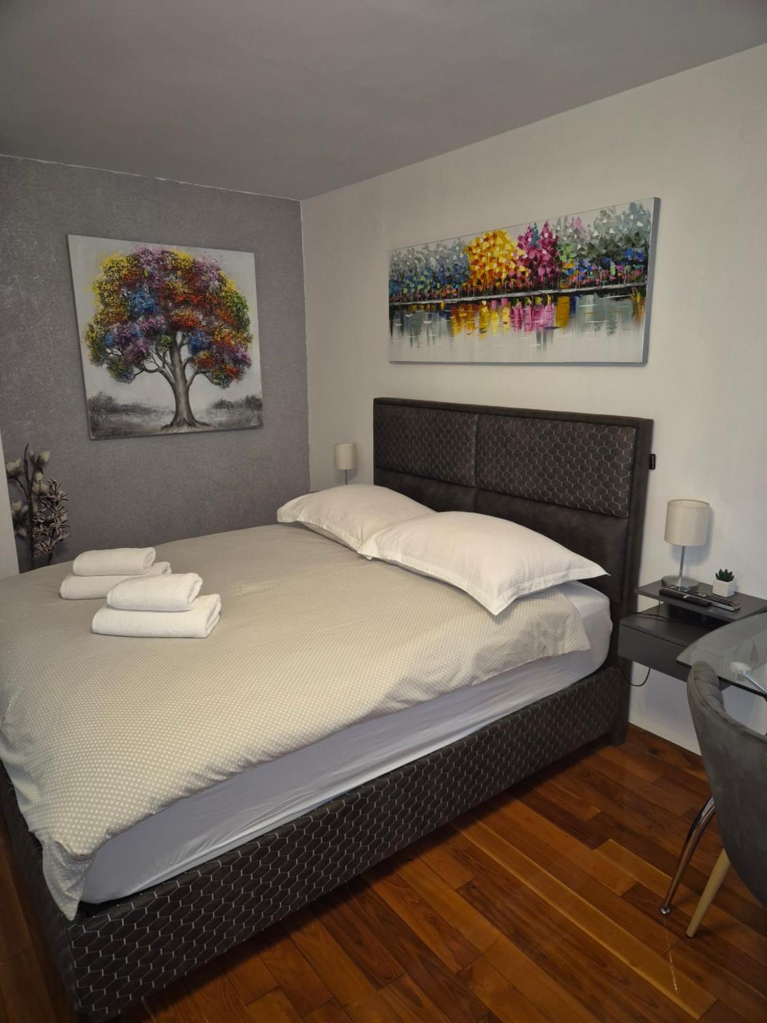 Tomadi Apartma