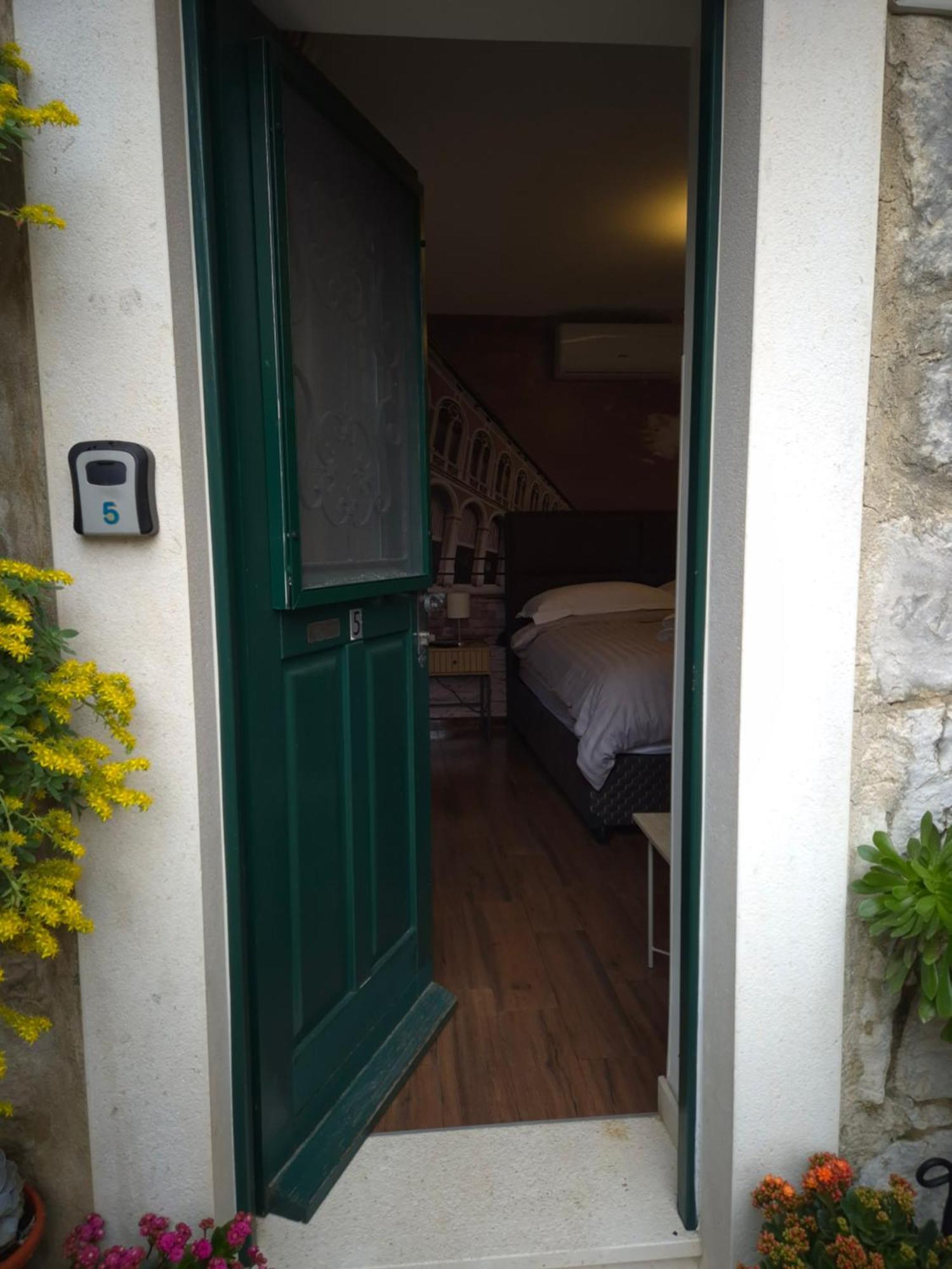 Tomadi Apartma Split